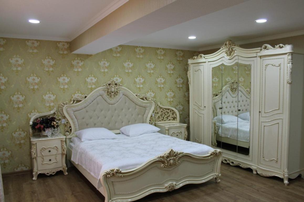 Hotel Grand Palace 아할치헤 외부 사진